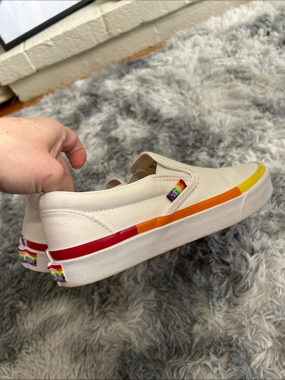 🆕🌈Vans Classic Slip-On White & Rainbow Sneakers